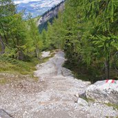 wanderweg zur karlsbader huette stufen