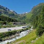 stubaier gletscherbahnen talstation