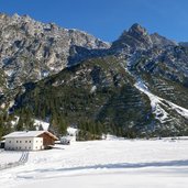 pinnistal issenanger alm winter