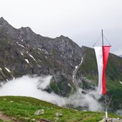 schrammacher und sagwand und hohe wand und valser tal ab geraer huette