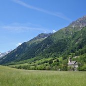 gschnitz dorf und blick richtung feuerstein fr