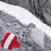 weg zum lafatscherjoch schneereste