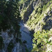 alte gaicht pass strasse schlucht weissenbach