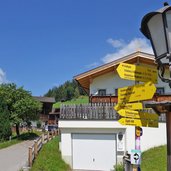 wegweiser in thierbach wanderwege