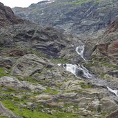 weg und zur braunschweiger huette e bei wasserfall