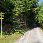 forststrasse pfaffenhofener alm mtb route wegweiser