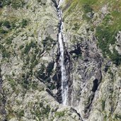 wasserfall unter pinnisferner habicht