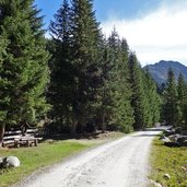 weg radurschltal bei gruft wiesen