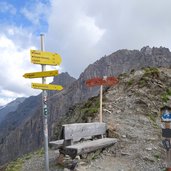 pinnisjoch wegweiser wanderwege klettersteige fr