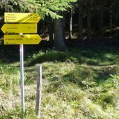 wegweiser winkler tal kartitsch wanderwege