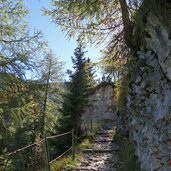 weg treppen am weg zum obstanser boden