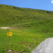 wegweiser hahnenkamm pengelstein