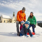 Kaiserwinkl Urlaub Aktivitaeten Schneeschuhwandern