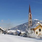 Telfes mit Kirche