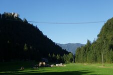 burgruine ehrenberg bei reutte und haengebruecke