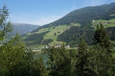 tessenberg mit st johannes kirche gemeinde heinfels darunter tassenbach