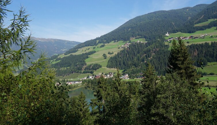 tessenberg mit st johannes kirche gemeinde heinfels darunter tassenbach